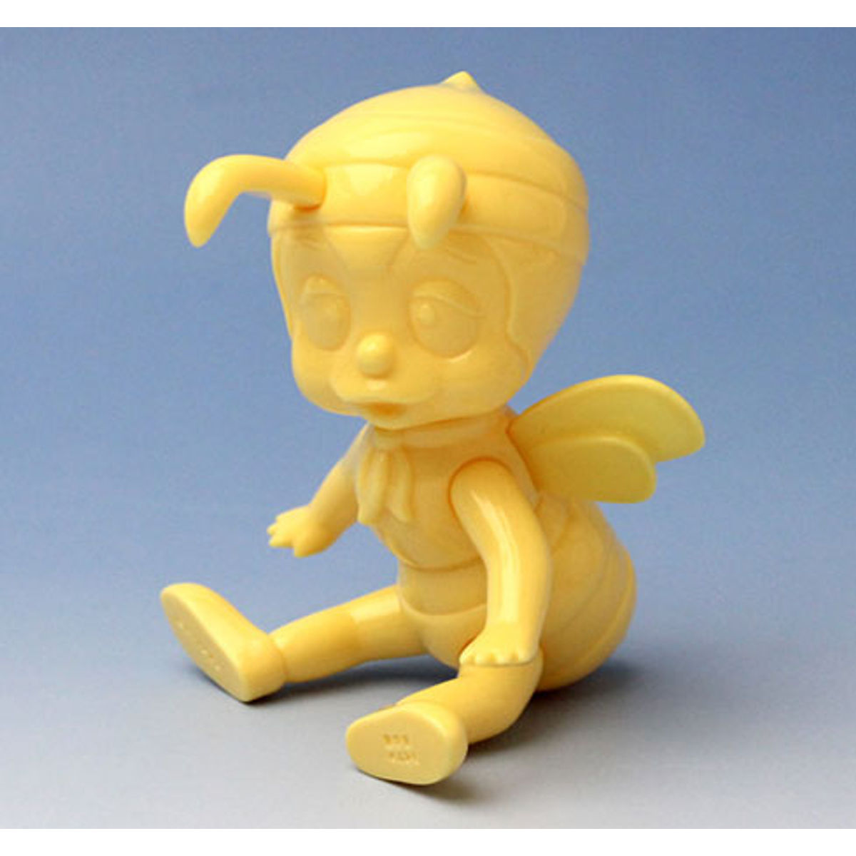 The Adventures of Hutch the Honeybee - Hutch (Pastel Yellow)