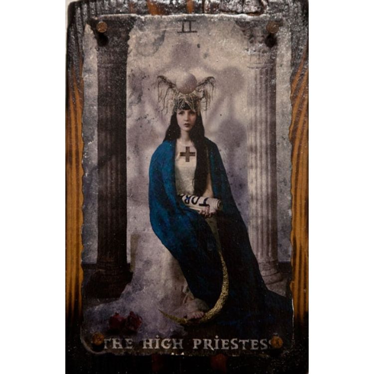 The High Priestess by Taslimur