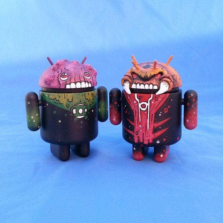 ALien Red Lantern and  Green Lantern by Mostly Harmless