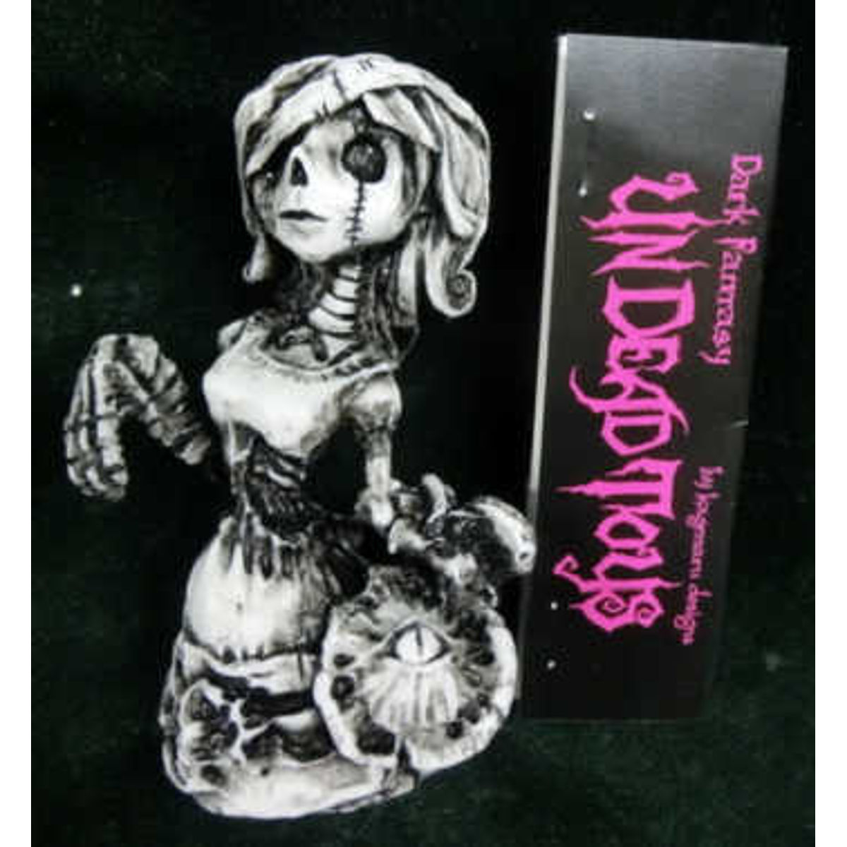 KAGEMARU Alice in Undead Land Mummy Alice (dirty paint)