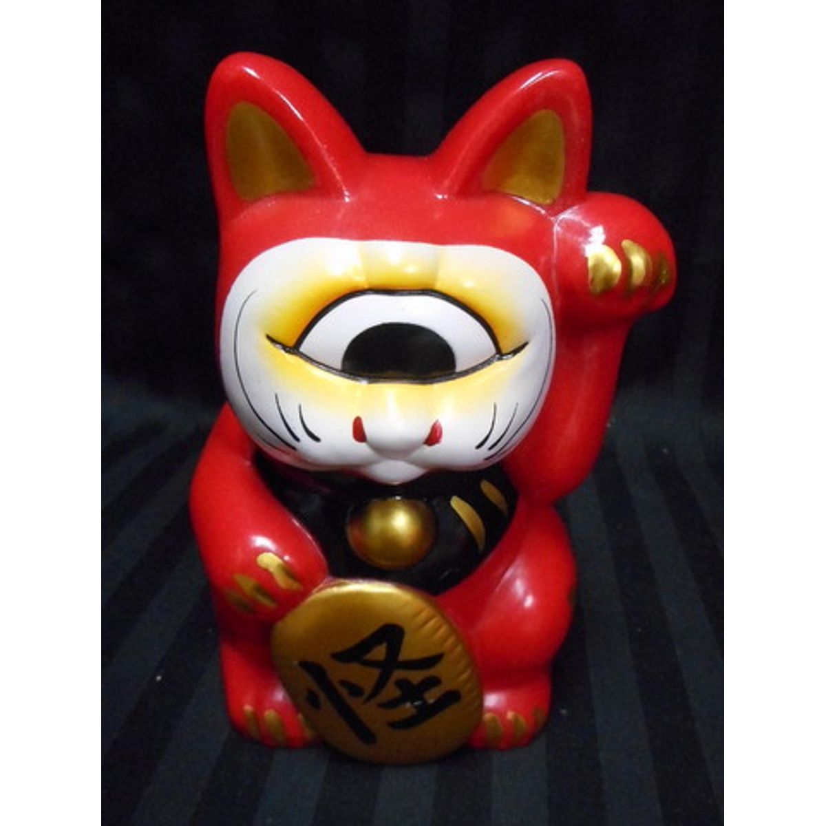 Fortune Cat - Dharma Red