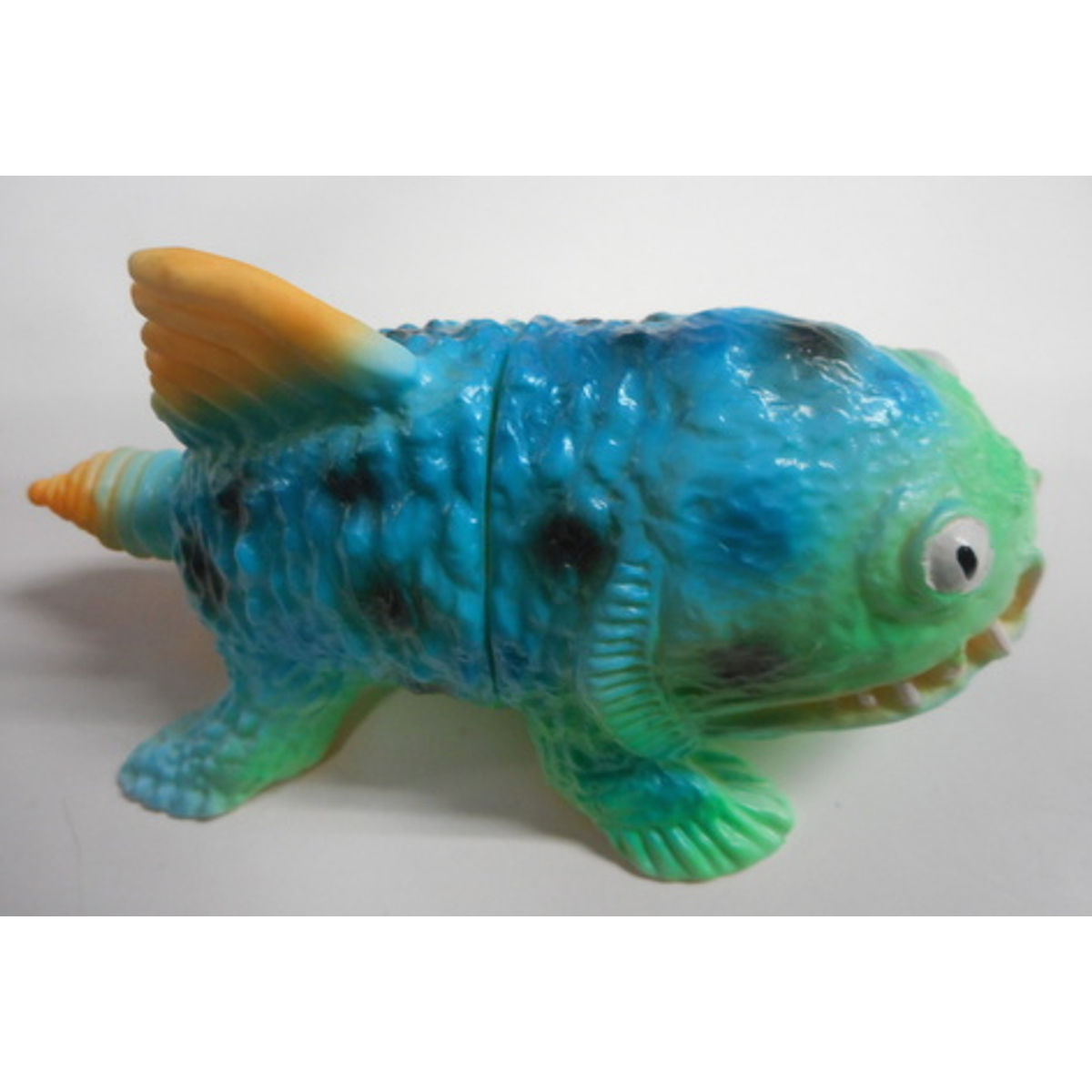 Yamomaku [ cyborg deep-sea fish / ( white molding ) ]