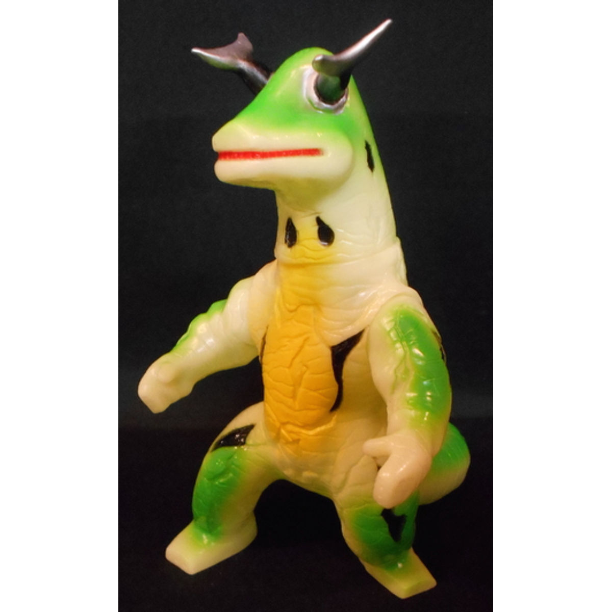 Bandai Soft reprint Monsters Series [ Eleking phosphorescent Ver. ]