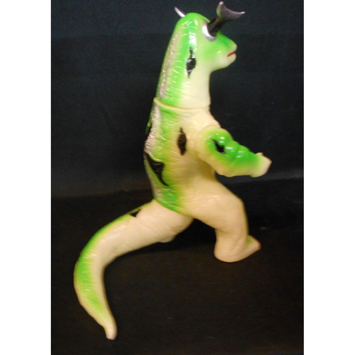 Bandai Soft reprint Monsters Series [ Eleking phosphorescent Ver. ]