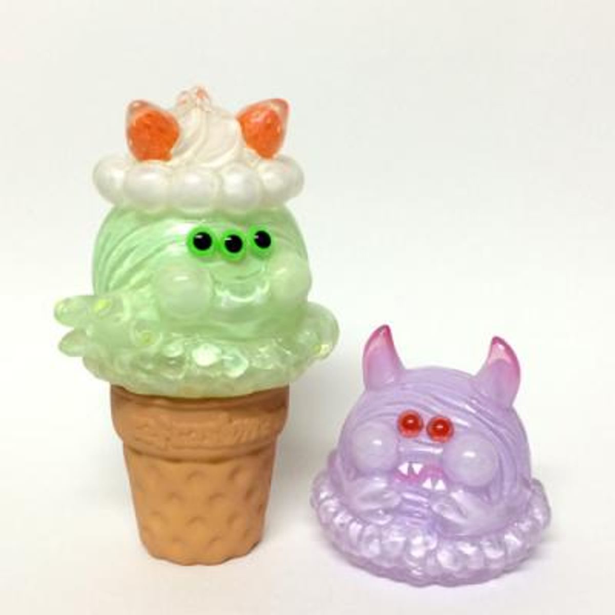 Two-stage Aimon grape WAO x Mellon three eyes