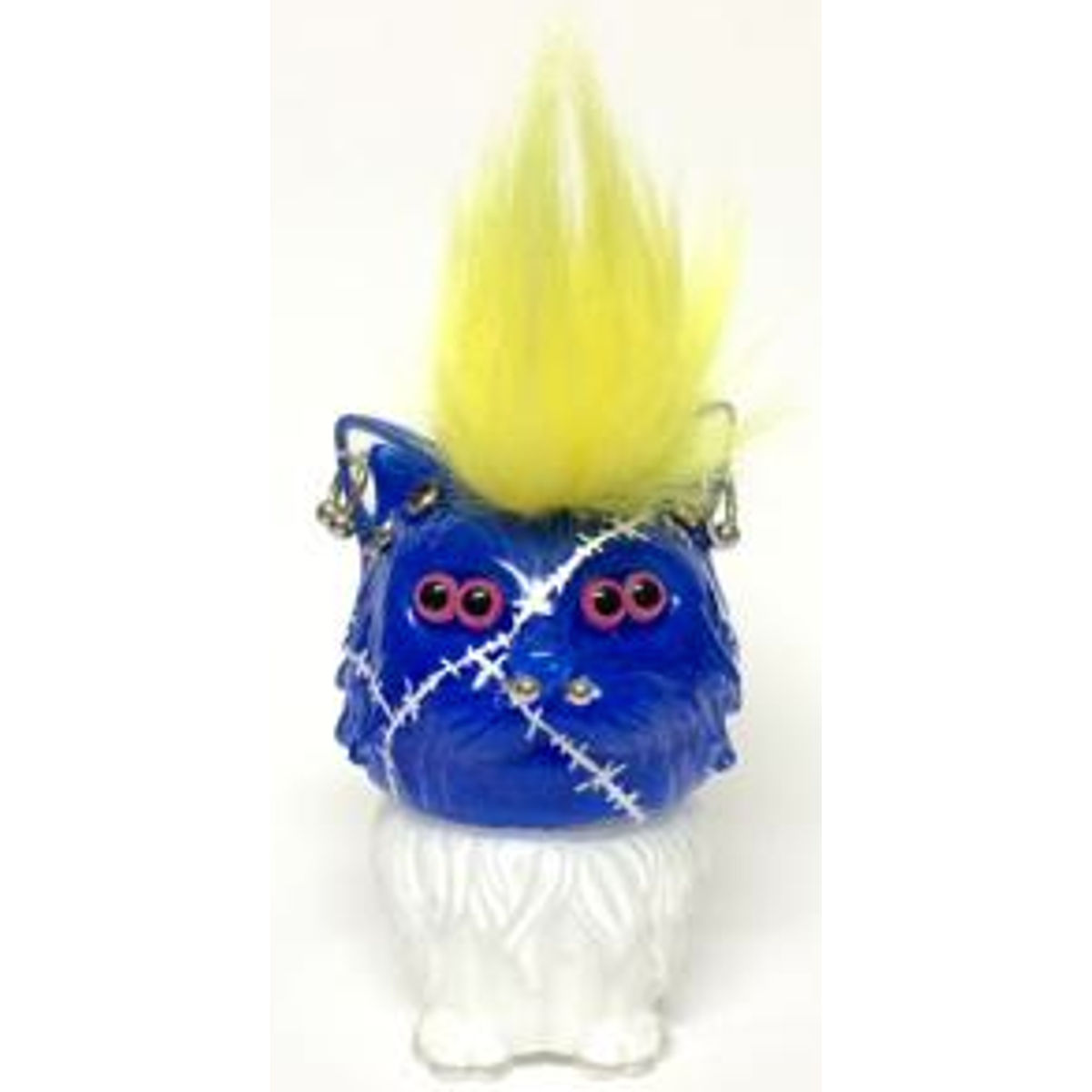 MANY EYES CAT Mohawk x piercing