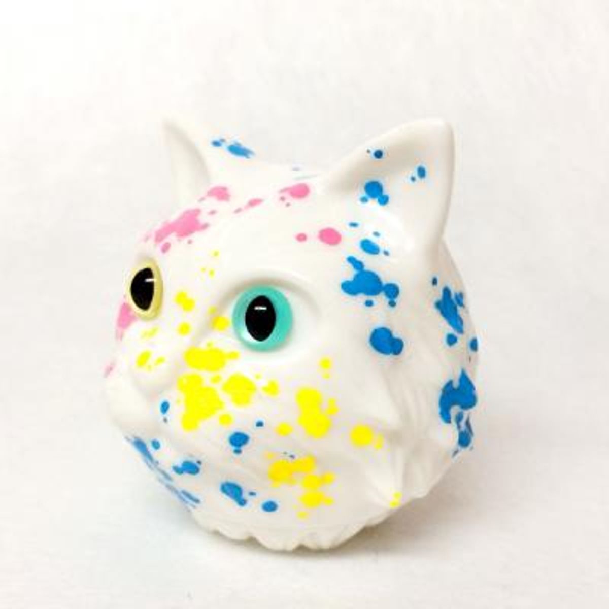 REFRESHMENT CAT HEAD splash