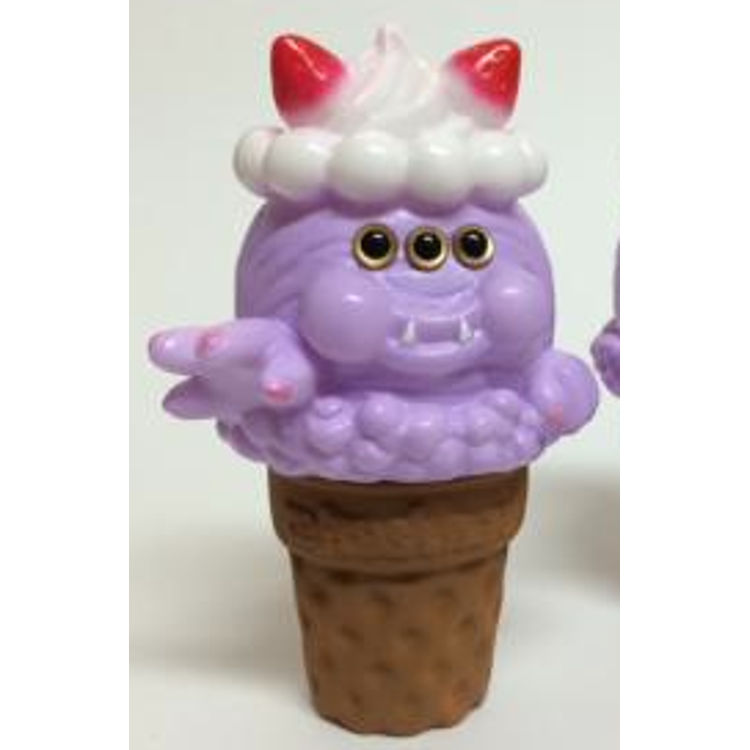Aimon third grape flavor (cone type) by Aya Takeuchi