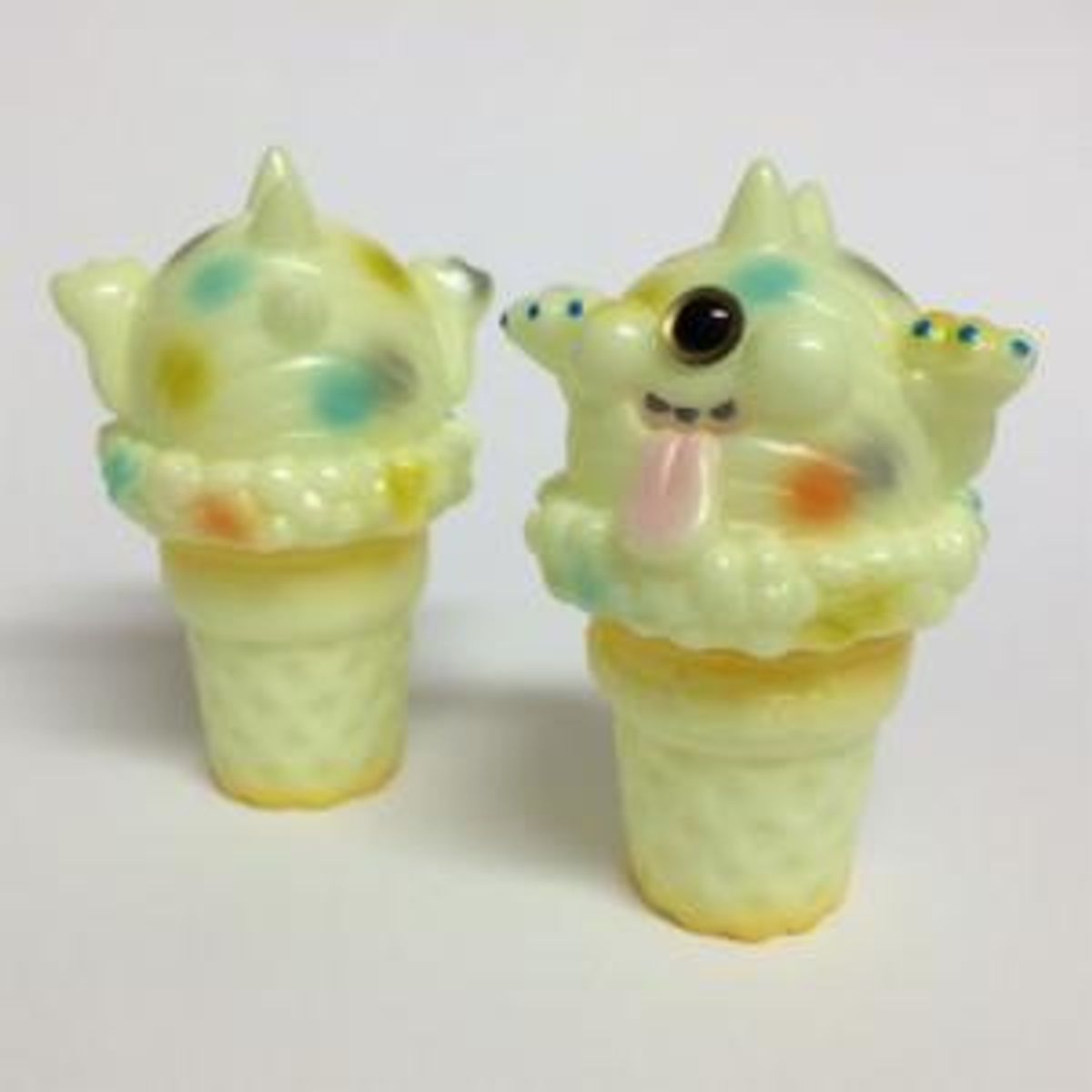 Ice Cream Monster - Dcon GID - 1 eye