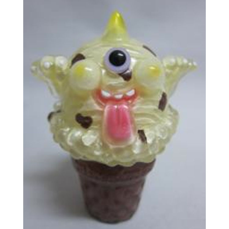 Aimon chocolate chip GAO (cone) by Aya Takeuchi