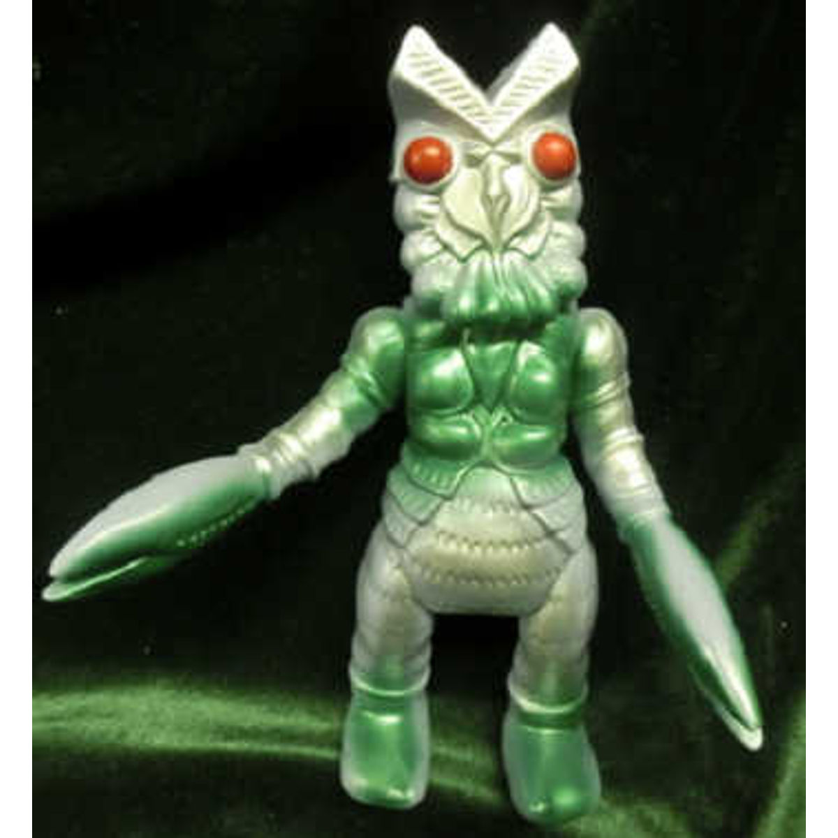 B-CLUB Bullmark reprint Monster Series Alien Baltan (mauve molding)