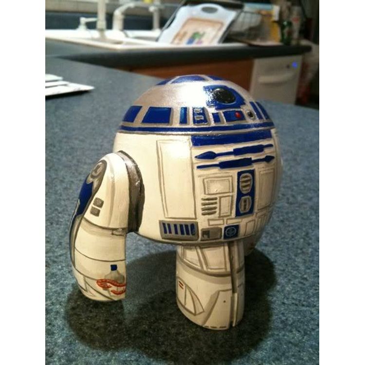 R2D2 by The Monsterkrebs