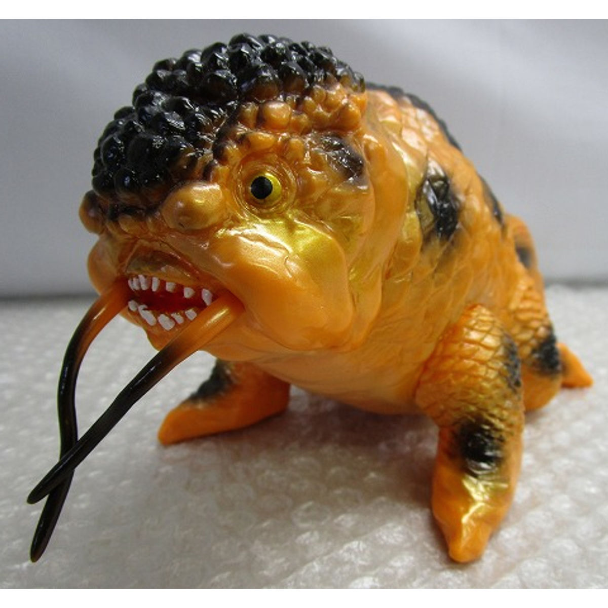 Yamomaku Sufesu limited monster beard with goldfish Zaurus