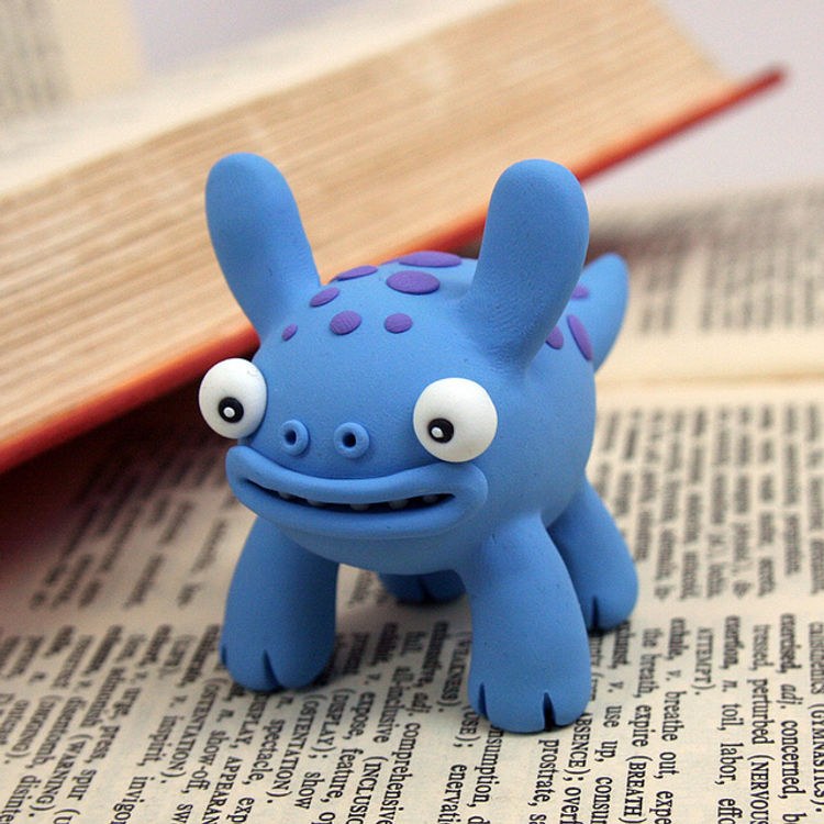 Snug by Leslie Levings