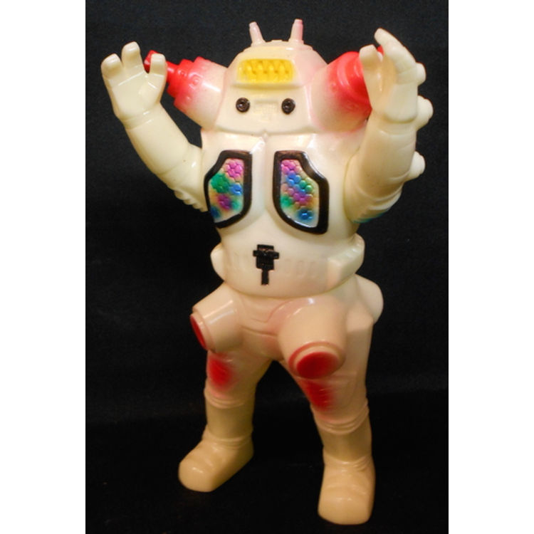 Monster eaves Soft Ultra Seven [ King Joe middle size cream molding ] by Monster eaves
