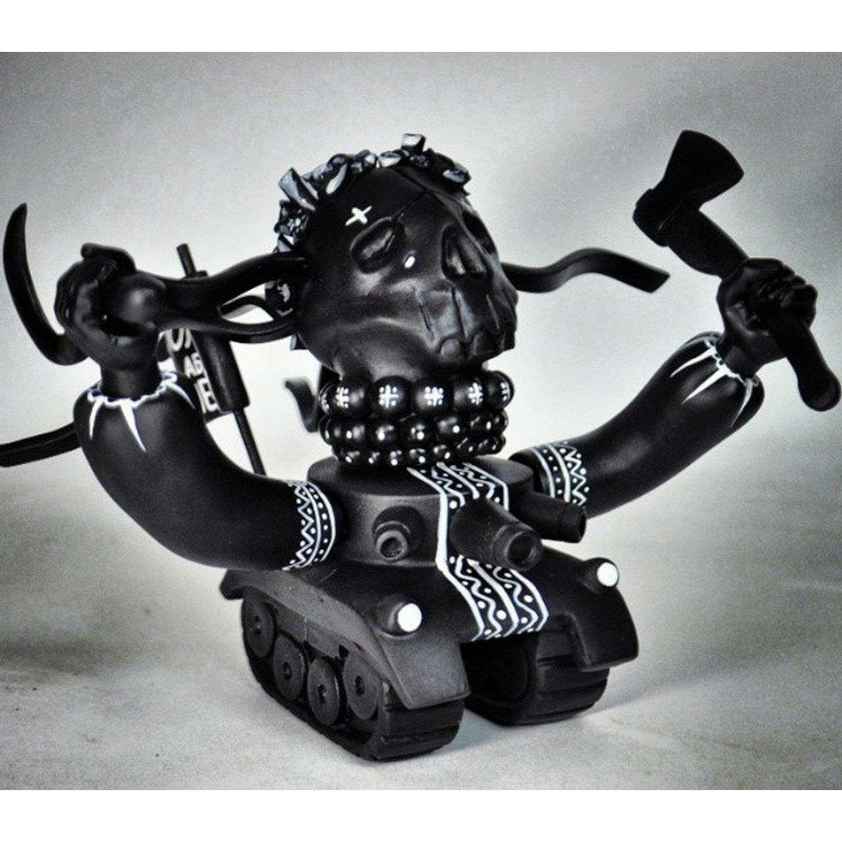 Pray for Ukraine - black