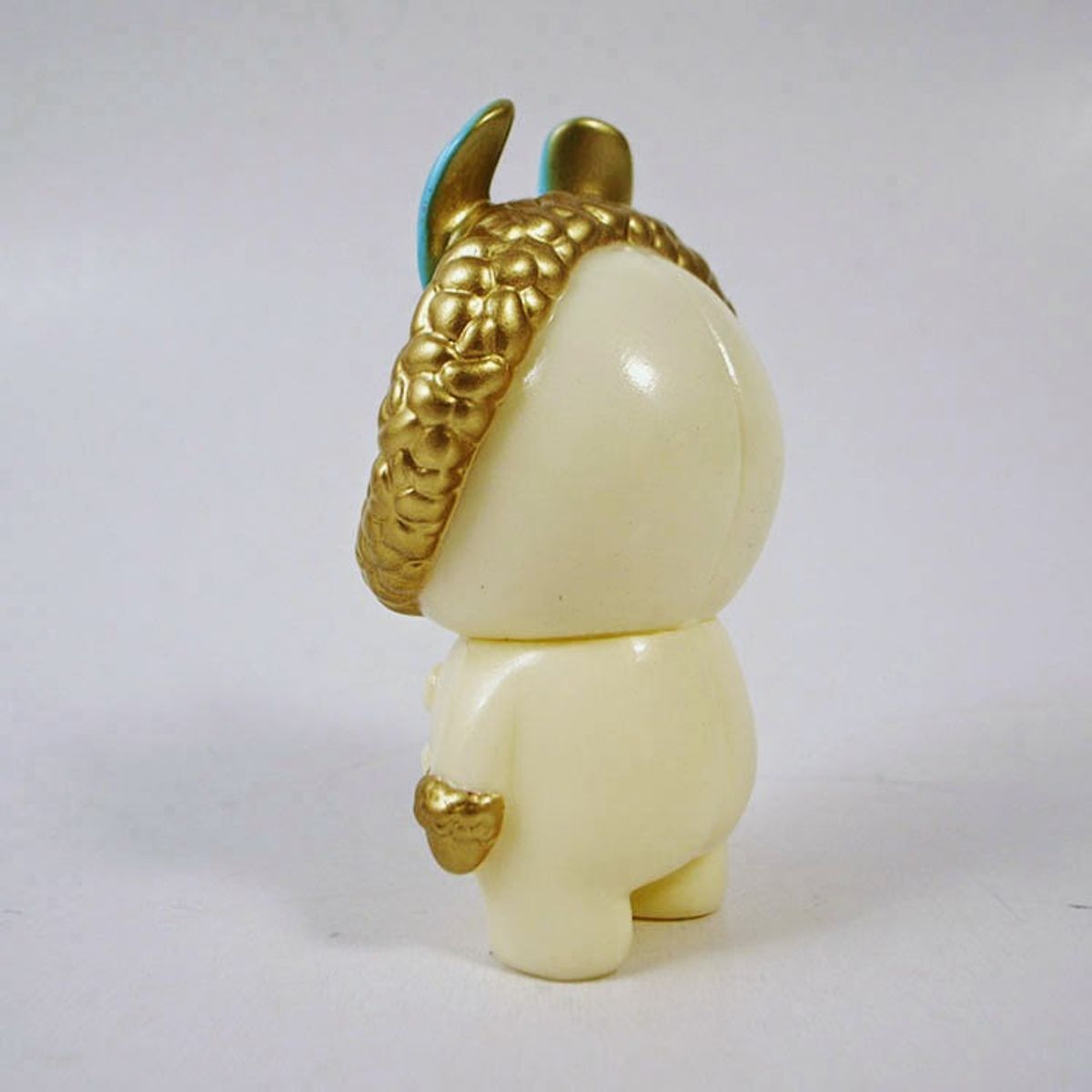 Rococo Snowshoe colorway