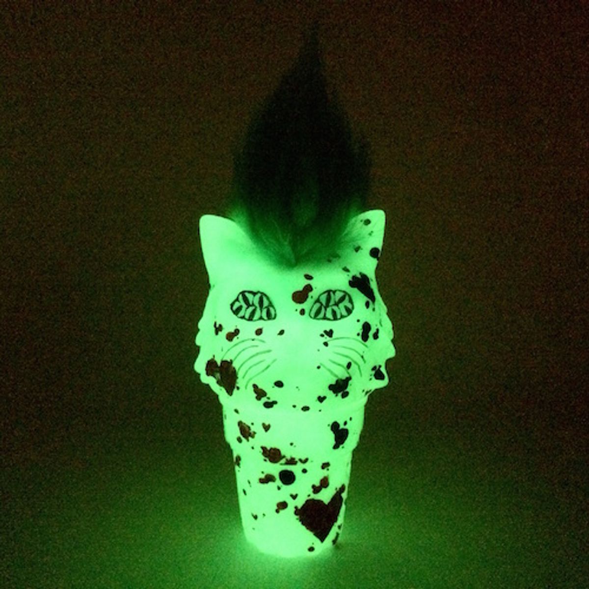 MANY EYES CAT 畜光 type Mohawk ice cream: Splash Heart Paint