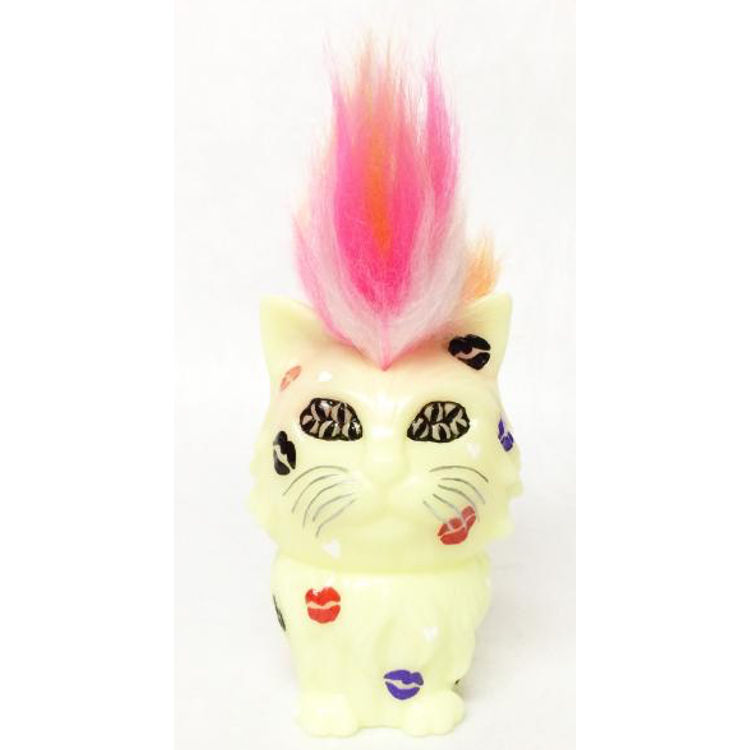 MANY EYES CAT 畜光 type Mohawk: KissKiss paint by Aya Takeuchi
