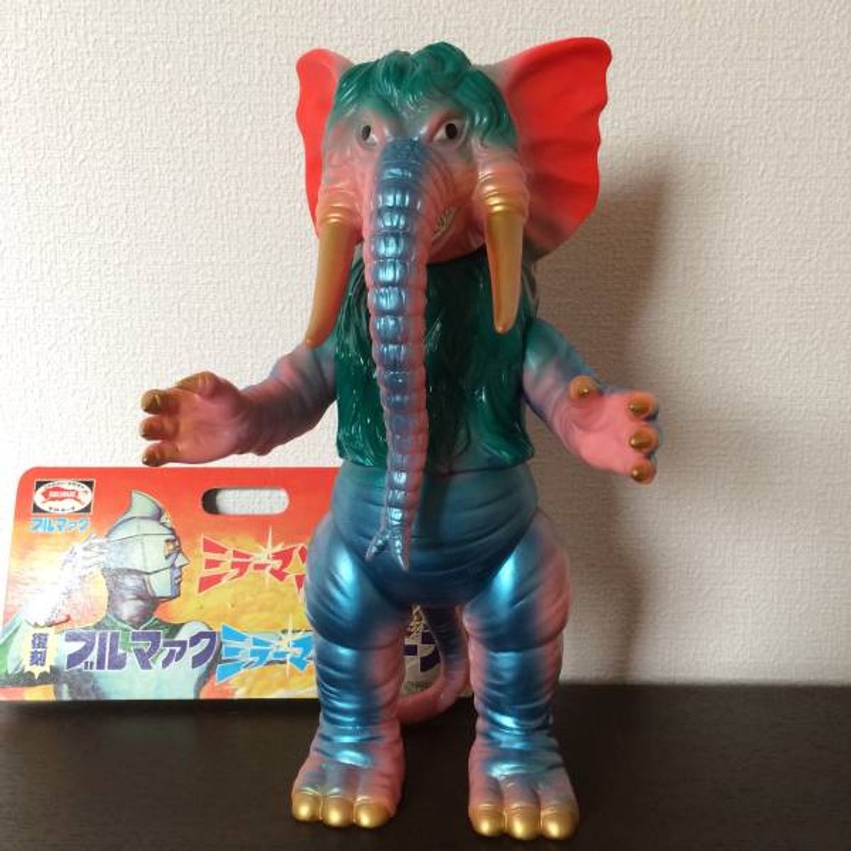 Yamanaya Bullmark Soft mirror man monster - Taigon