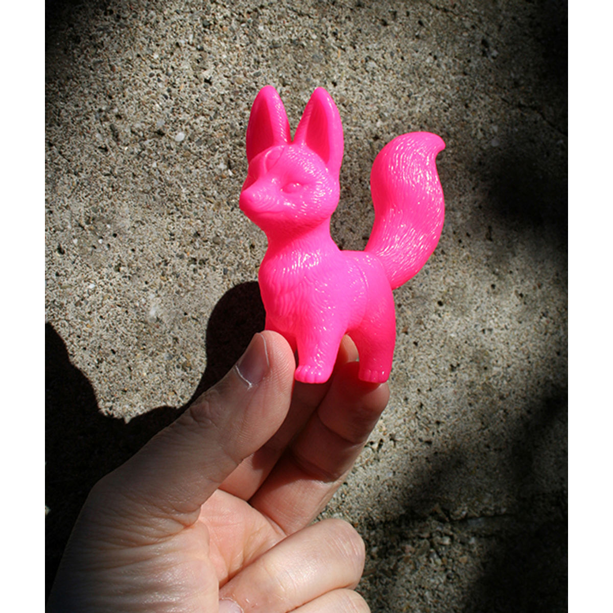 Kitsura Neon Pink no paint version