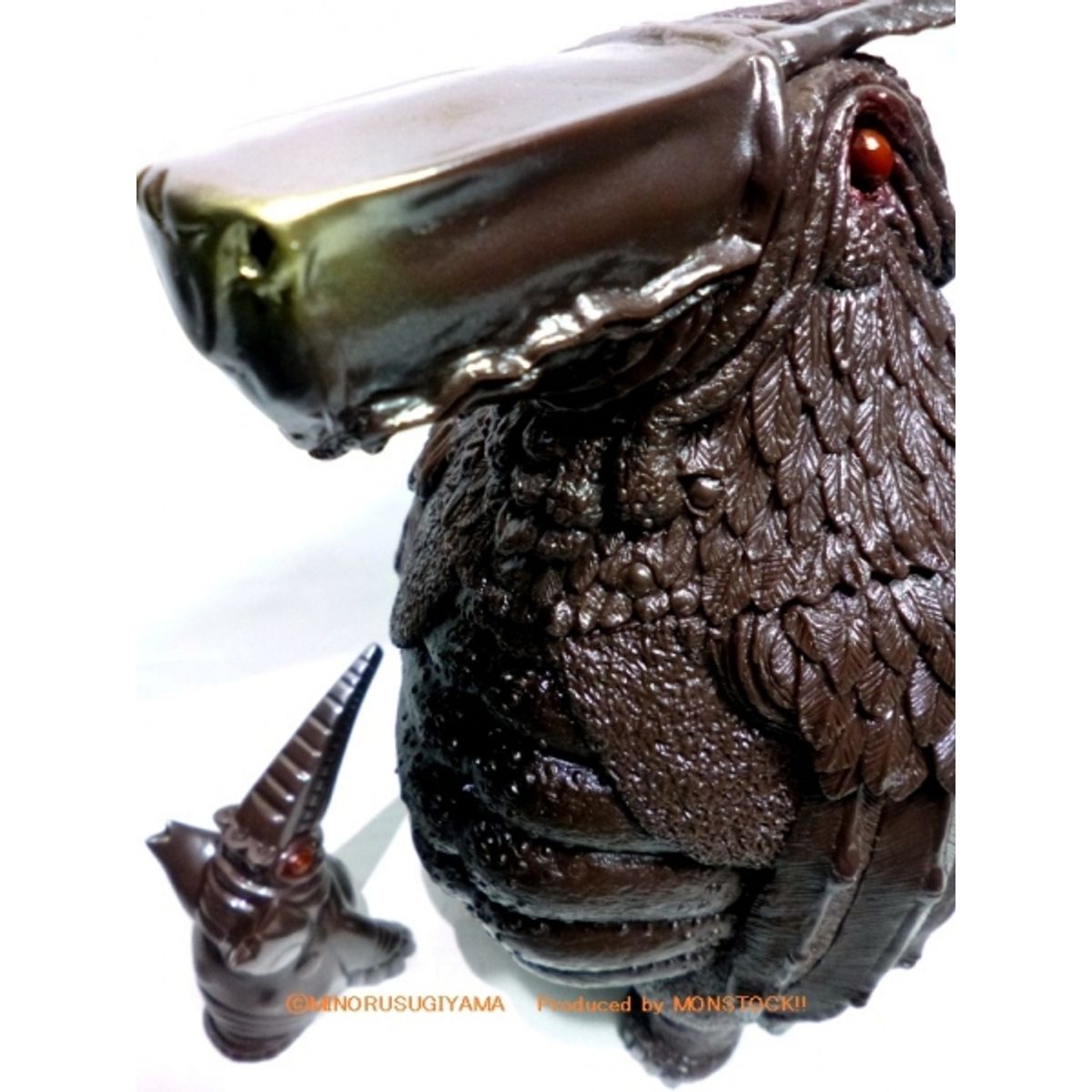 legend Giant Bird Paborasu with Tamagogera "monster Brown."