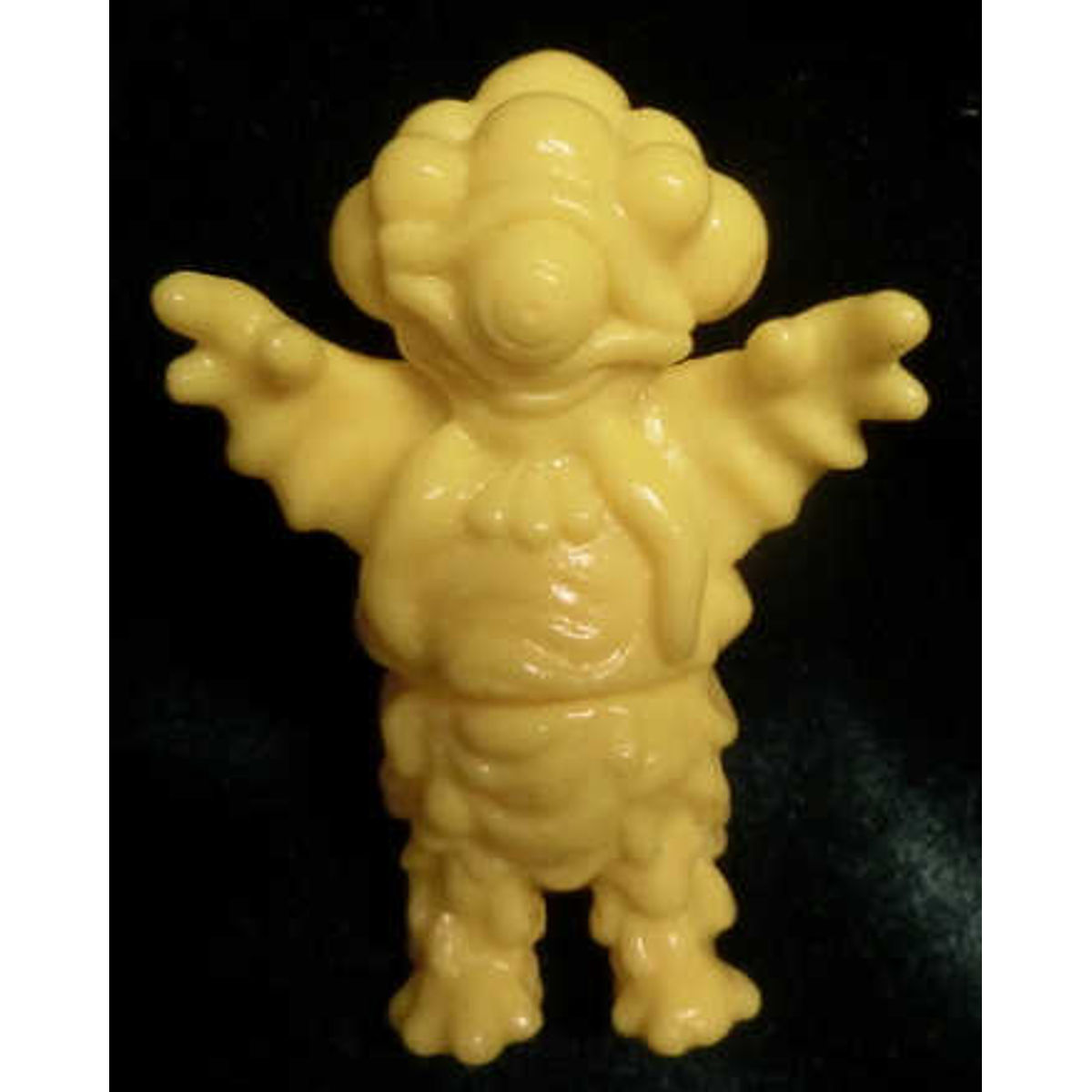Blobpus capsule Buroppasu yellow unpainted Mini Dokugan