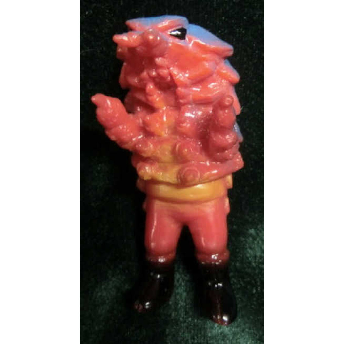 Yamomaku Gacha Giant isopod man ( red molding )