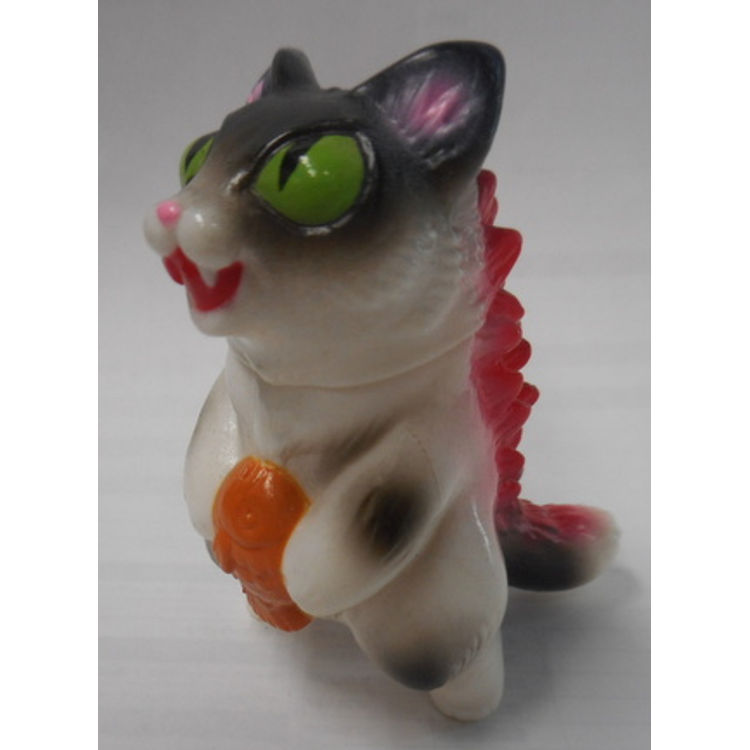 Beans Negora / ( white molding / black tabby ) by Konatsu Koizumi