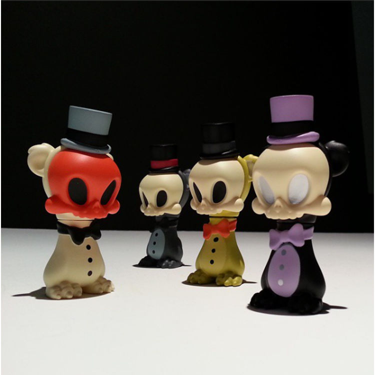Wandering Misfits • Kuma Skelve Chase Versions by Brandt Peters
