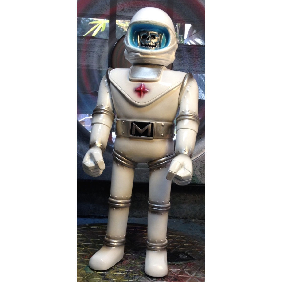 SUPER SPACE GUY WHITE PAINTED