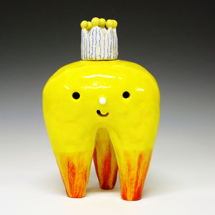 Tooth Crowned 2 by Taehoon Kim