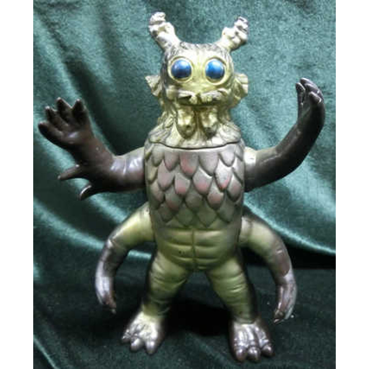 Takatoku Toys Megaloman Monster corps defeat monster Goran (Brown molding)