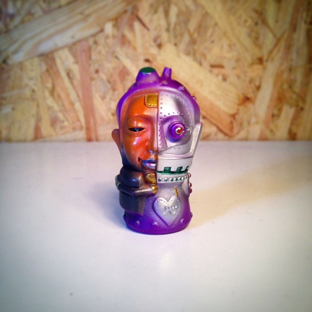 DR. Miroku body purple team color