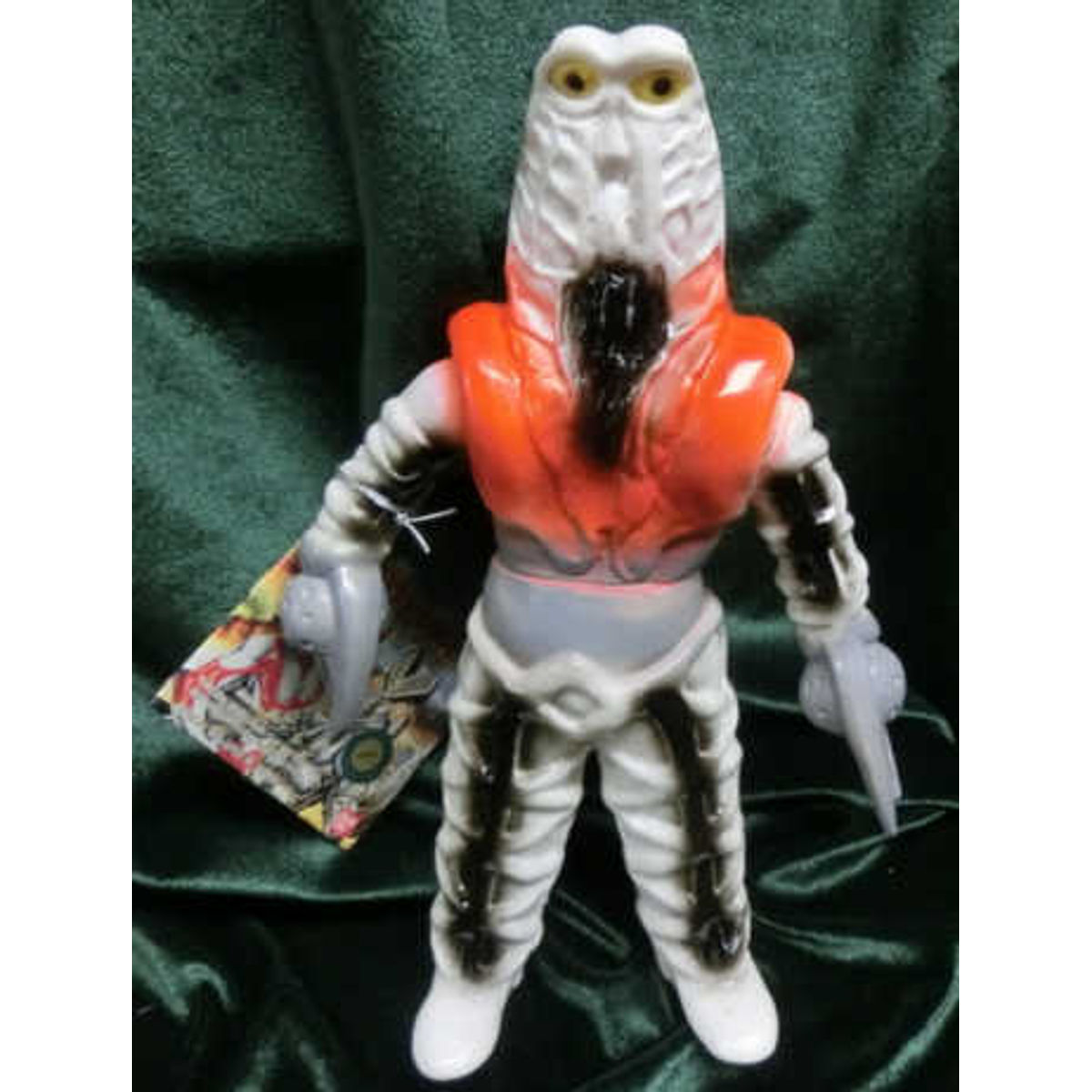 Bandai limited reprint Ultraman birth 25th Anniversary Alien Godola (white molding)