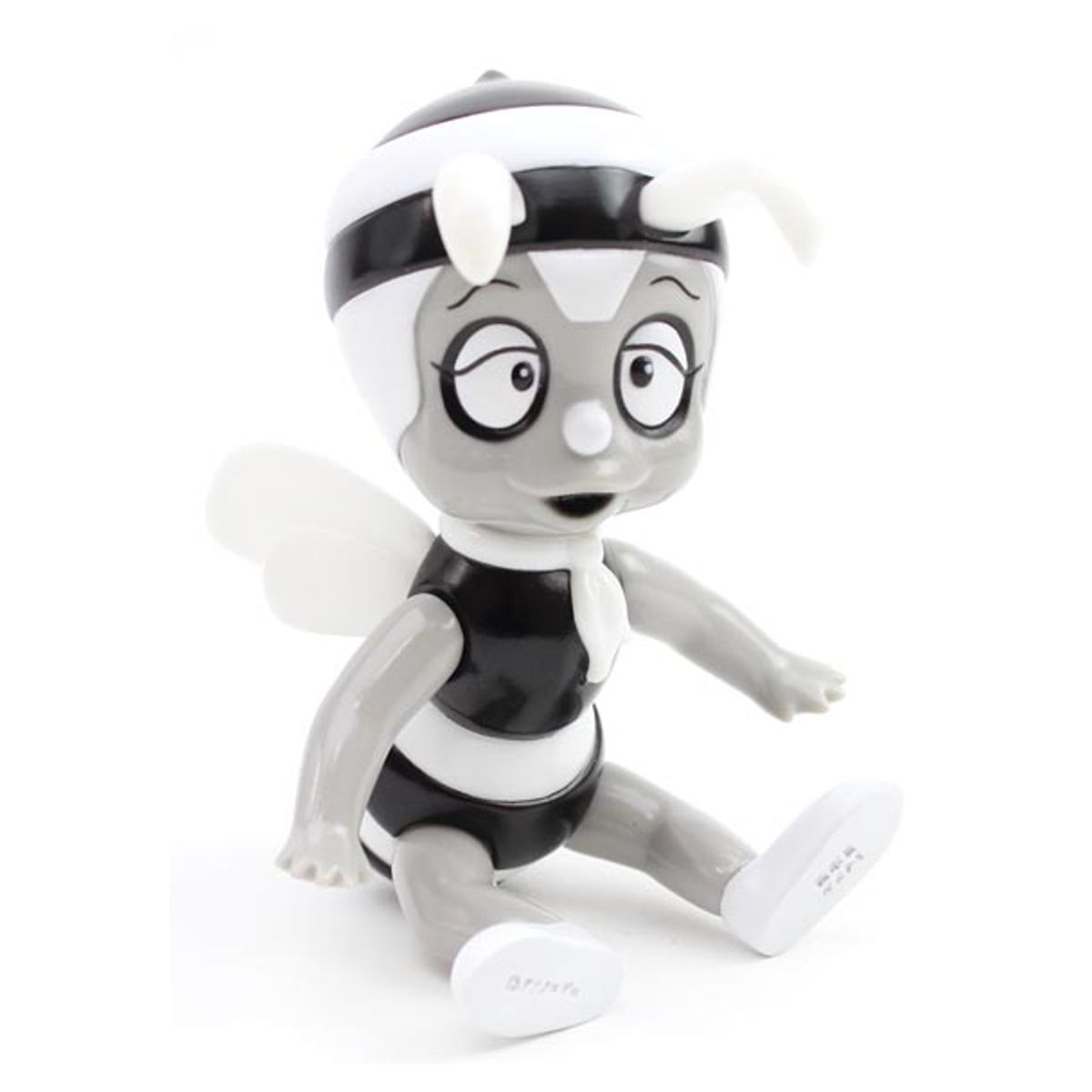 The Adventures of Hutch the Honeybee - Hutch (monochrome color)