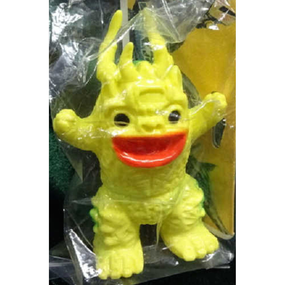 Yamanaya reprinted Monster Series Mikulas yellow molding