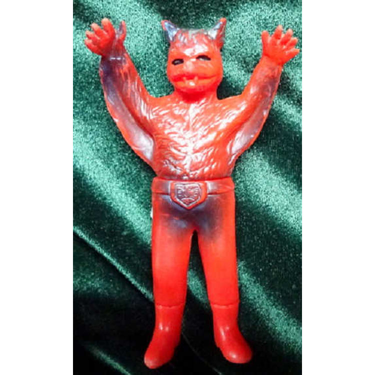 Poppy Minisofubi Rider flying squirrel over dollar red molding by Poppy