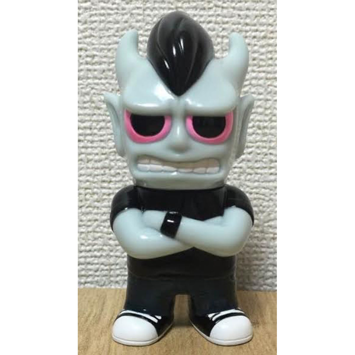 Real head mini size demon HEAD (white molding / black shirt)