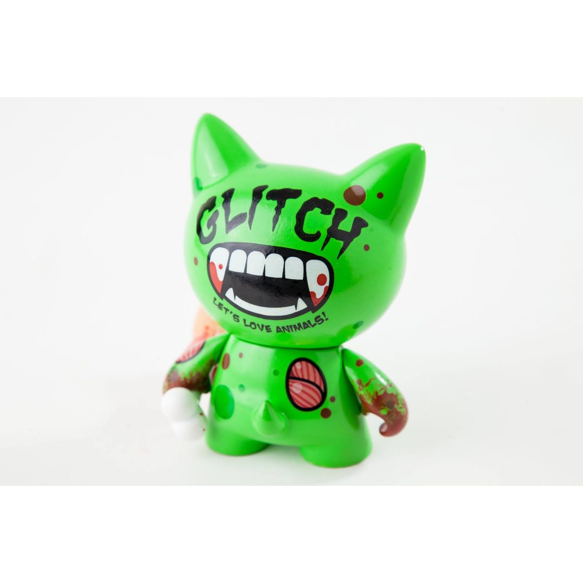 GLITCH “Let’s love animals!” (Roadkill Cat)