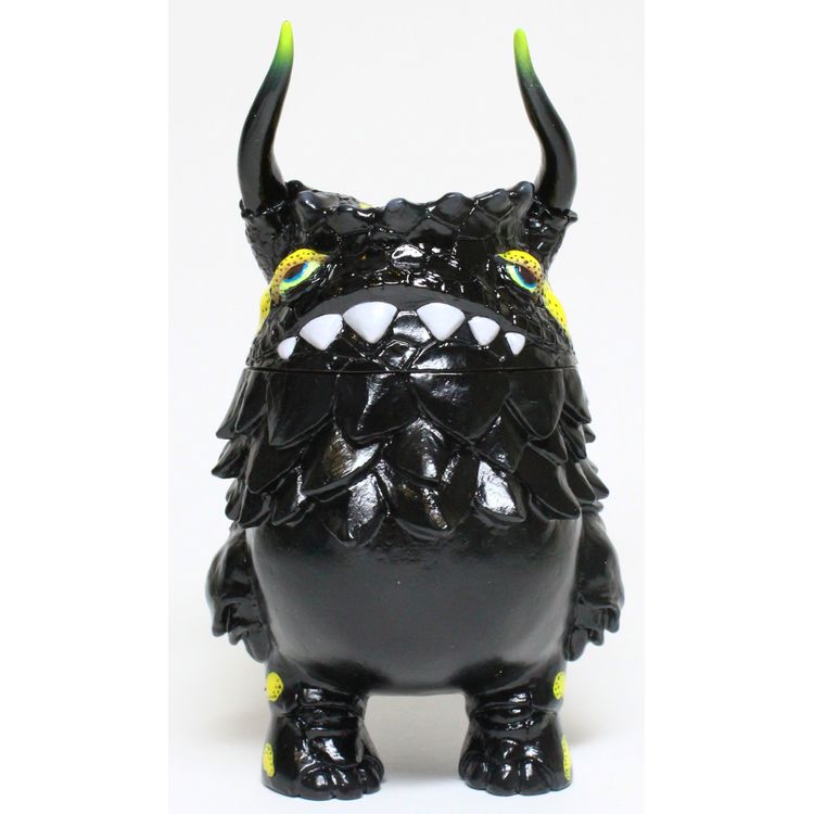 kaiju POGOLA salamander ver. (one off color) by Dan (Dan Kaiju)