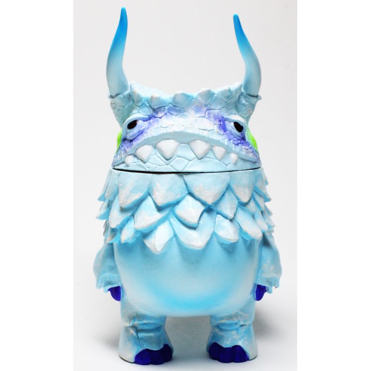kaiju POGOLA snow mountain ver. by Dan (Dan Kaiju)