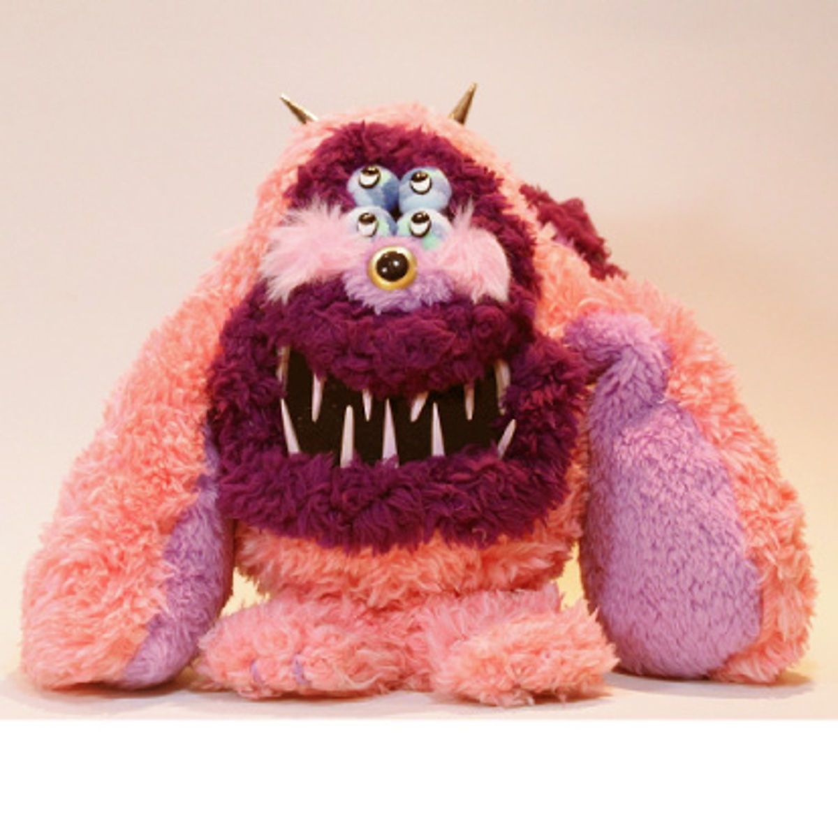 When "Michelle J.JUNX" Comes to the World of "MAMEDENQ" to Play at "HALLOWEEN PARTY"