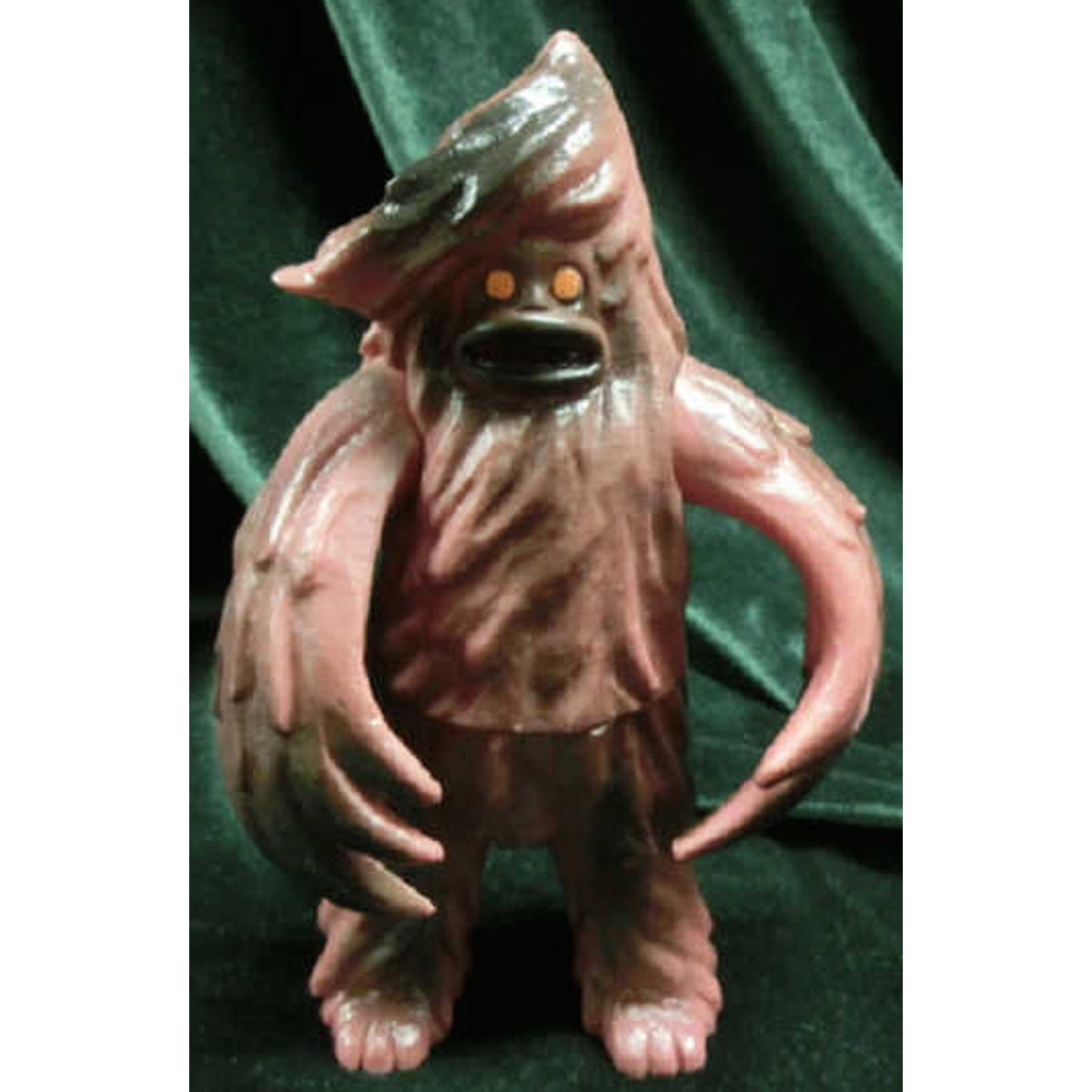 Poppy King Zaurus series Reddosumogi