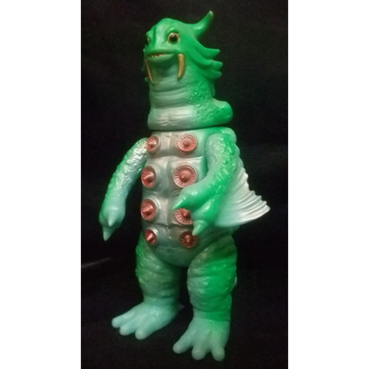 Tsuburaya Konyunikeshon's soft vinyl mirror Man [Kameregon]