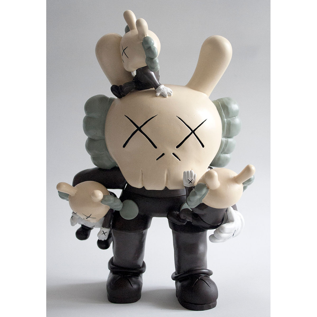 Dunny Kaws