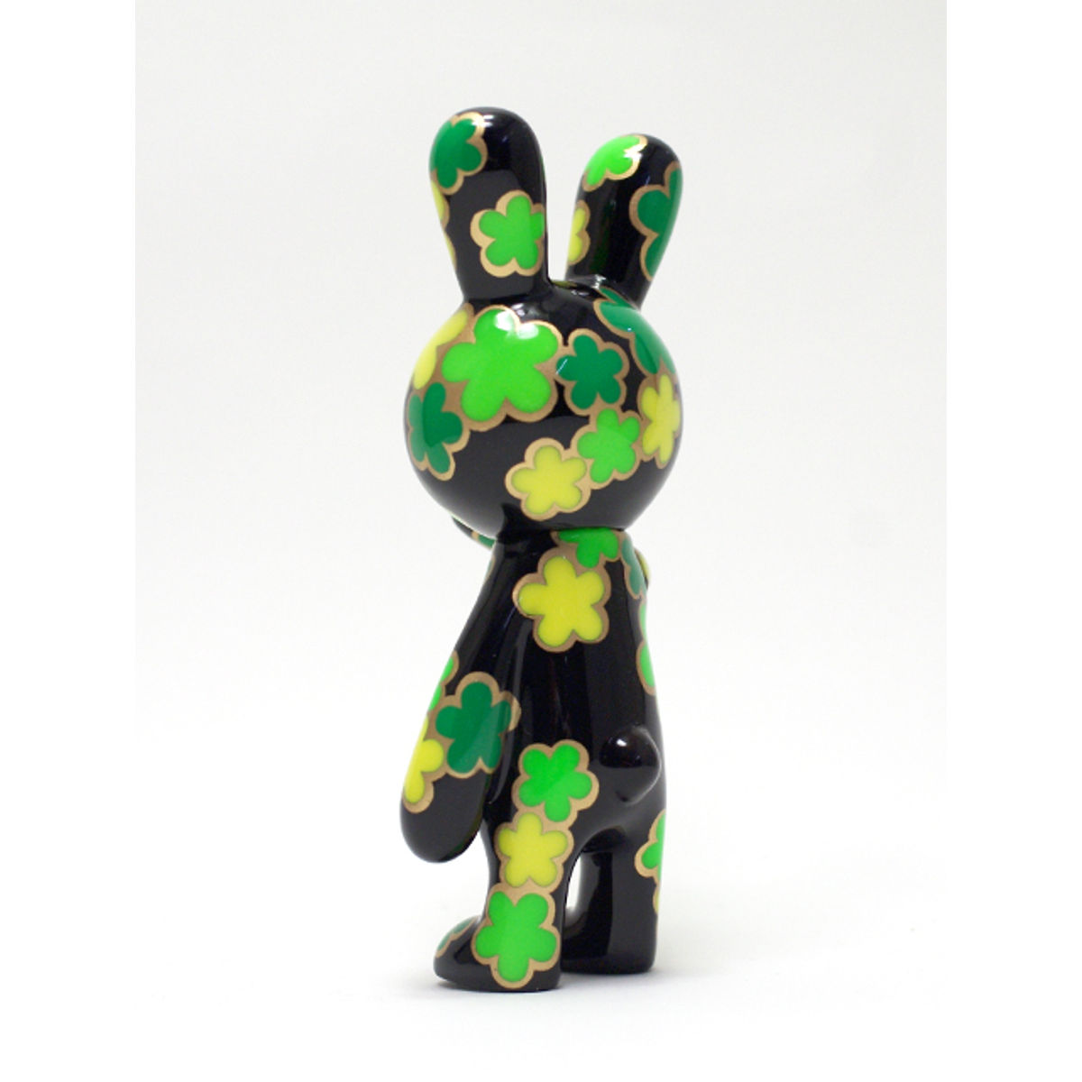 BLACK RABBiT Green flower