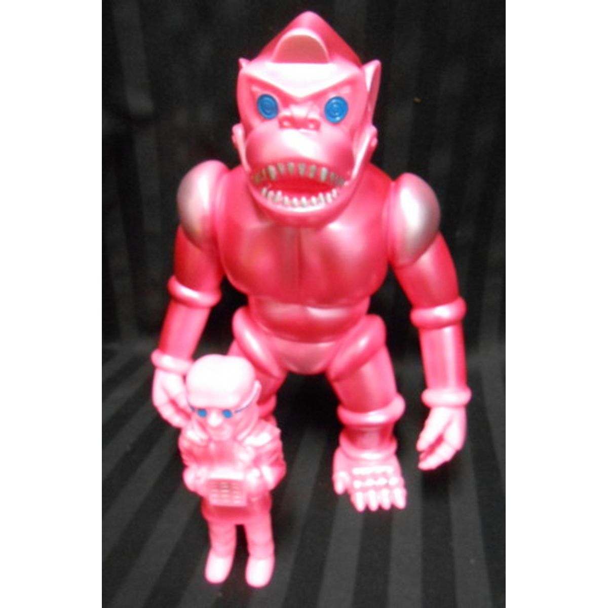 robot gorilla 6th (final phase)  pink molded color ( include Evil Scientist omake )