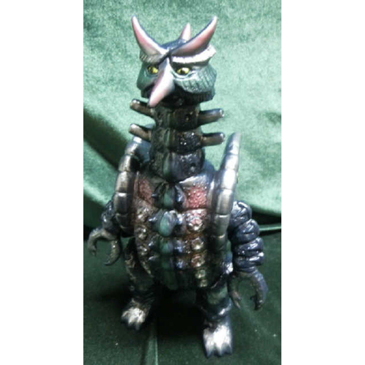 Monster Mururoa of Mamitto century (black molding)