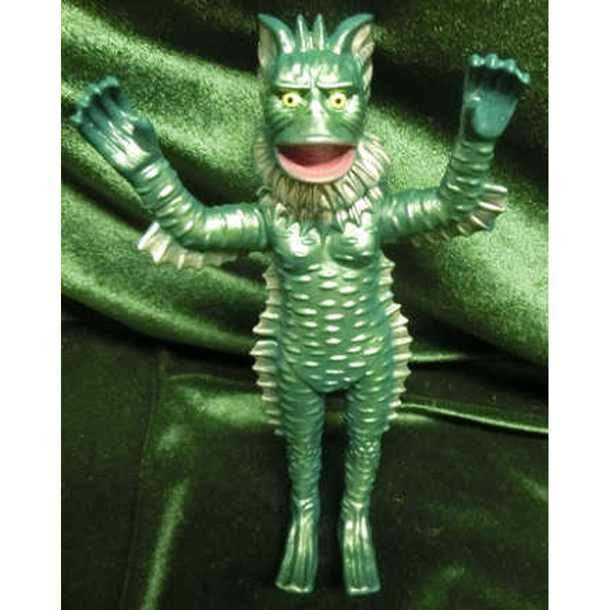 Monster Lagon of Mamitto century (green molding)